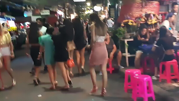 Den Ultimate Walking Street Pattaya-Opplevelsen