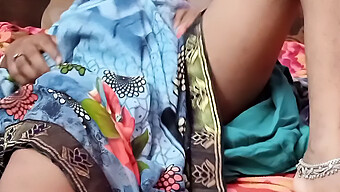 Bhabhi, Le Village Indien Amateur, Se Fait Baiser Par Un Mec Chaud En Public