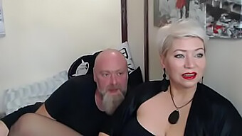 Ein Echter Ehemann Gibt Seiner Frau Ein Komplettes Gesichtsbesamung Und Fickt Sie Mit Sexspielzeug In Einer Privaten Show