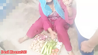 18-Year-Old Indian Teen Sells Vegetables While Giving Blowjobs In Hindi