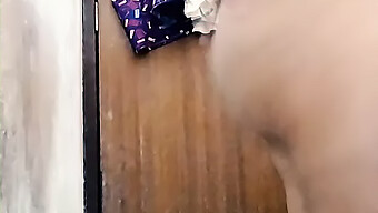 Masturbation Video With A Mature Indian Girl