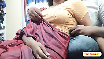 La Belle-Sœur Indienne Aux Gros Seins Reçoit Une Éjaculation Dans Cette Scène De Milf