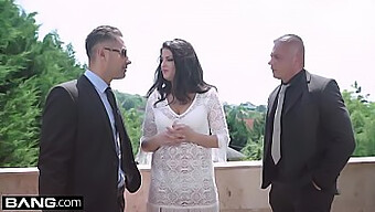 Glamkore Prezintă Futaiul Pe Față Și Trio-Ul Anal Al Lui Coco De Mal