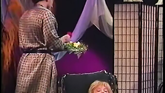 Retro-Vergnügen Mit Nina Hartley Und Aja