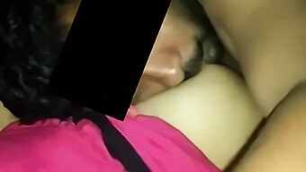 Payudara Besar Dan Klitoris Besar: Orgasme Rani