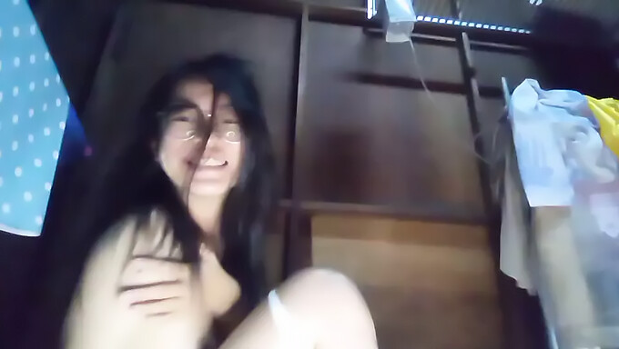 Asian Amateur Masturbates In Homemade Video