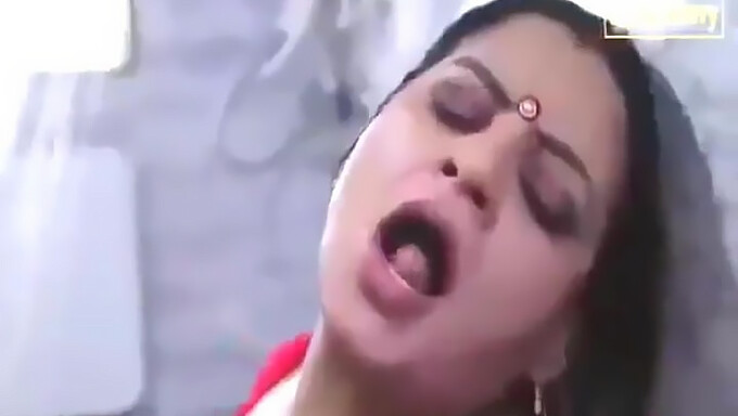 Bdsm Công Cộng: Video Của Sapna Bhabhi Phần 1