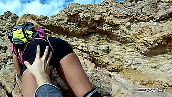 Sesso Hardcore All'Aperto Con Un Istruttore Di Arrampicata Ceco E Il Suo Studente